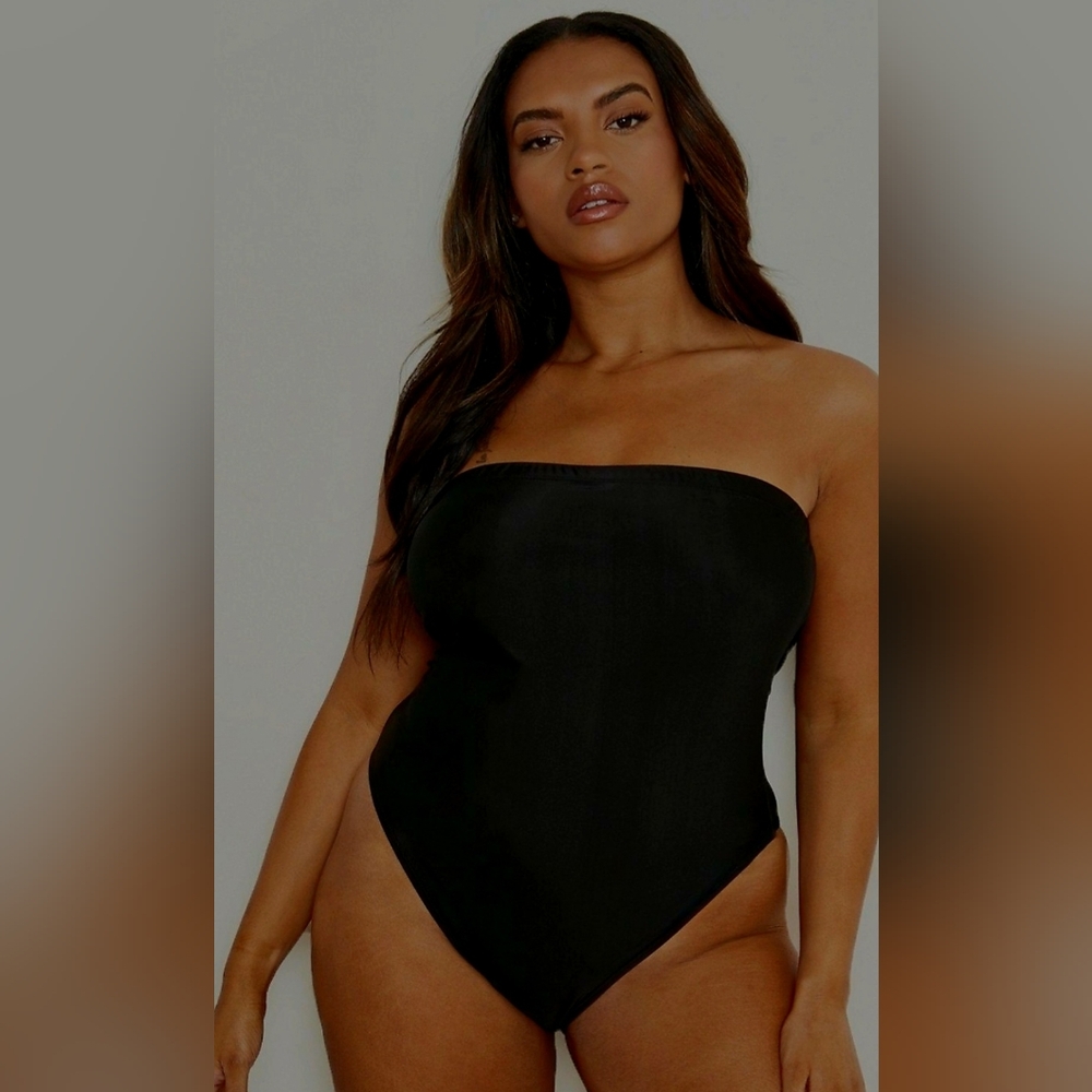 Boohoo Strapless Black One-Piece Swimsuit